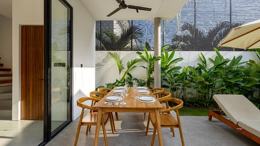 Casa Riva Dining area
