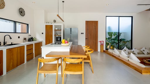 Casa Riva Dining area