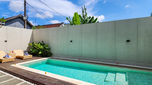 Casa Verano Jimbaran Бассейн