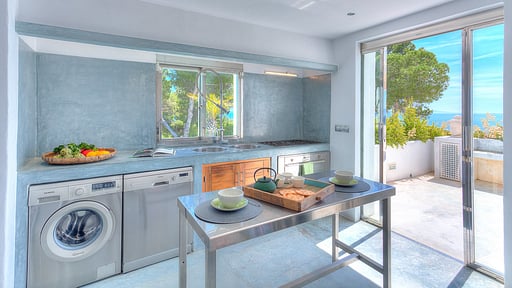 Casa Vista Martinet Kitchen