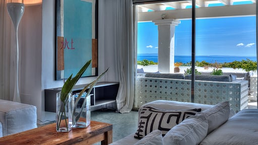 Casa Vista Martinet Living room
