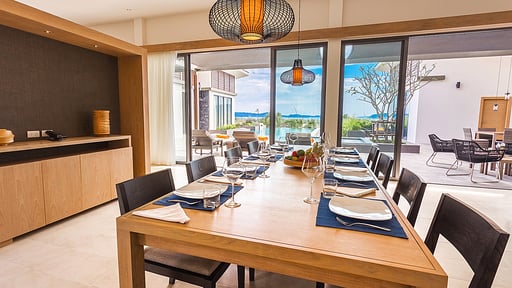 Casabay Villa 6 Dining area