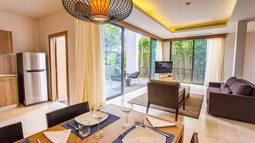 Casabay Villa 6 Dining area