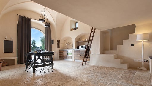 Casale Cimino House Salon