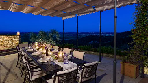 Casale Mola Dining area