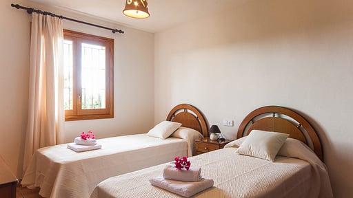 Villa Caseta Son Morro Schlafzimmer 1