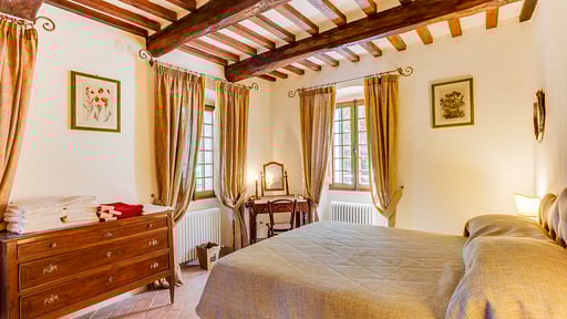 Castello Gubbio Bedroom 8