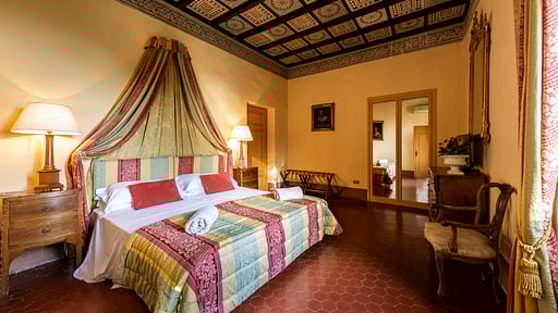 Castle Mago Camera da letto 5