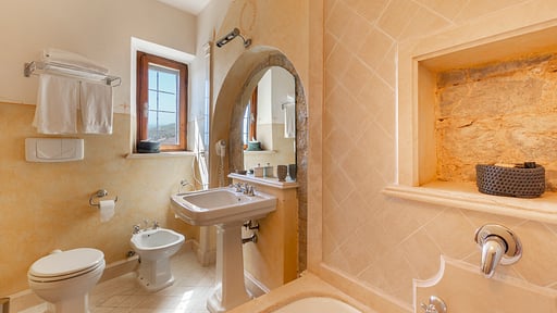 Castle Mago Camera da letto 5