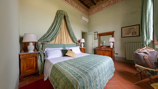 Castle Mago Camera da letto 9