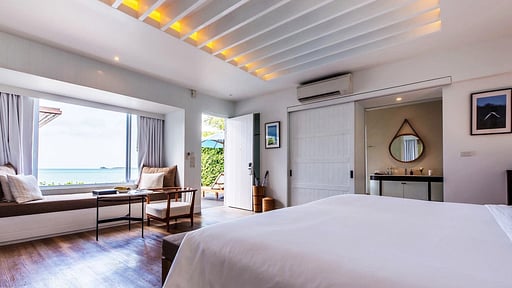 Celes Beachfront Pool Suite Bedroom 