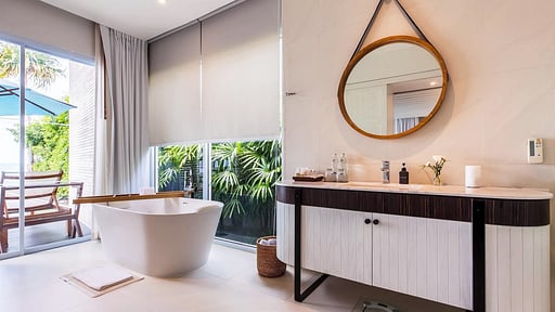 Celes Beachfront Pool Suite Bedroom 