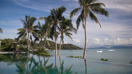 Celes Beachfront Pool Suite Zwembad 