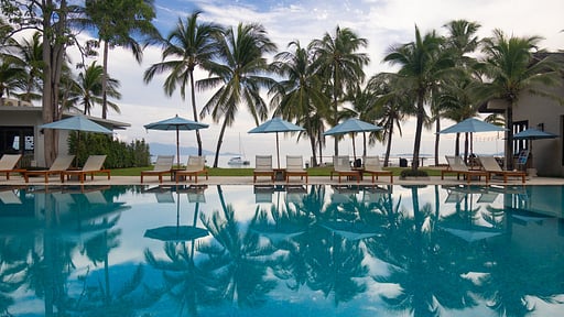 Celes Tropical Suite Swimming pool