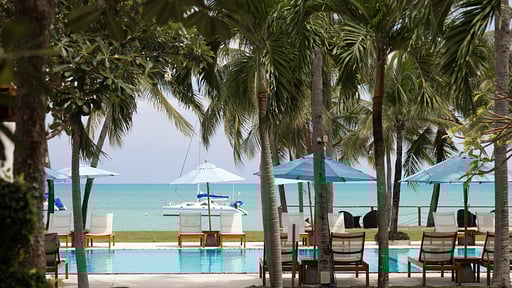 Celes Tropical Suite Swimming pool