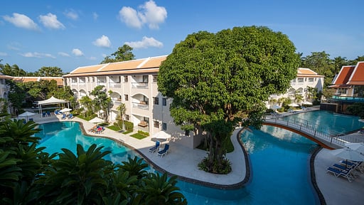 Celes Tropical Suite Swimming pool