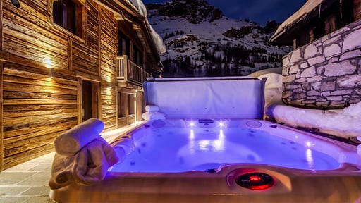Chalet Artemis Jacuzzi