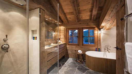 Chalet Bibi Bedroom 1