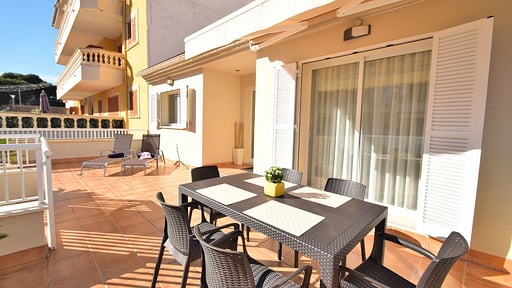 Chalet Ca n'Amer Dining area