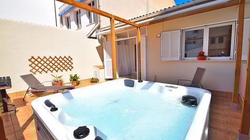 Chalet Ca n'Amer Jacuzzi