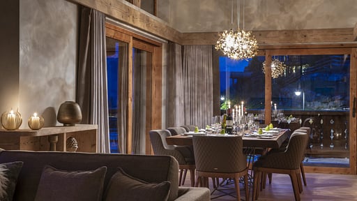 Chalet Calima Dining area