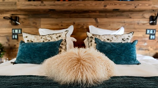 Chalet Centenary Bedroom 1
