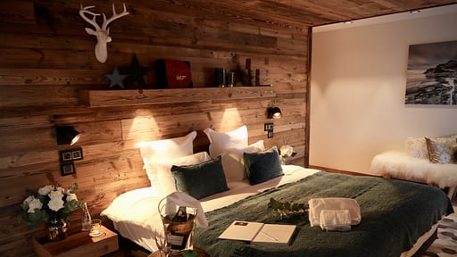 Chalet Centenary Bedroom 1