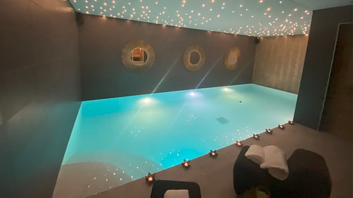 Chalet Centenary Swimming pool