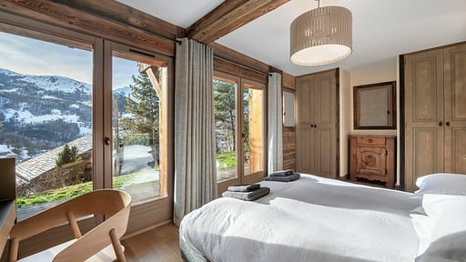 Chalet Duchesse Bedroom 1