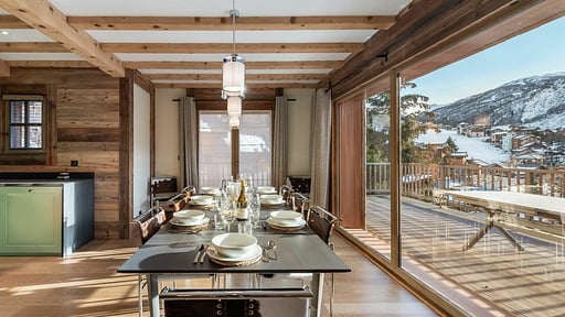 Chalet Duchesse Dining area