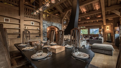 Chalet Everest Dining area