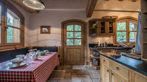 Chalet Everest Dining area