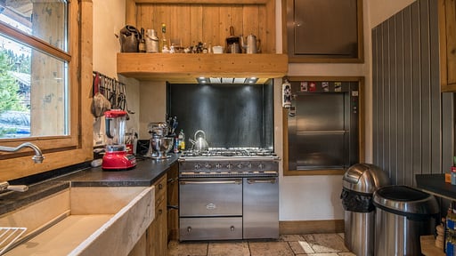 Chalet Everest Kitchen