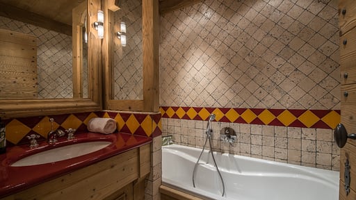 Chalet Everest Bedroom 2