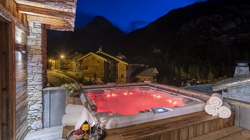 Chalet Face a Face Jacuzzi
