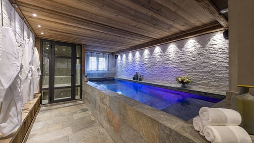 Chalet Face a Face Swimming pool