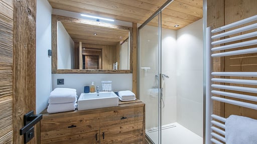 Fanny A La Montagne Bedroom 5