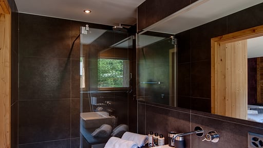 Chalet High 7 Penthouse Bedroom 1