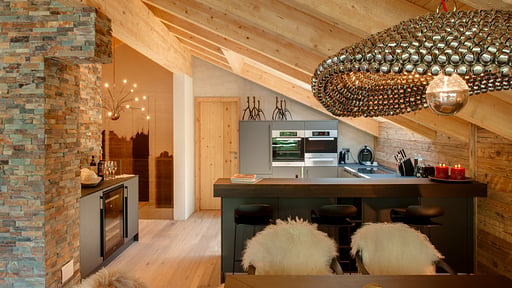 Chalet High 7 Penthouse Dining area