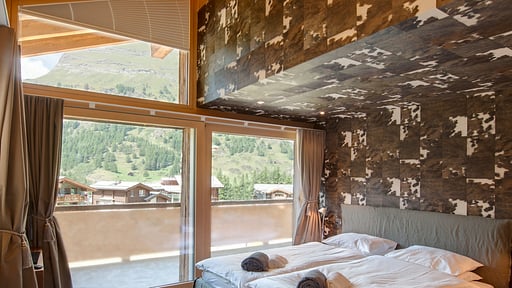 Chalet High 7 Penthouse Bedroom 3