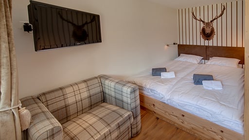 Chalet High 7 Penthouse Bedroom 4
