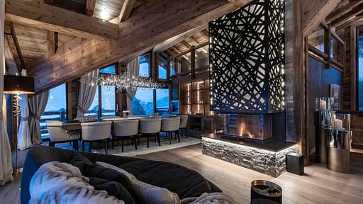 Chalet Infinity Dining area