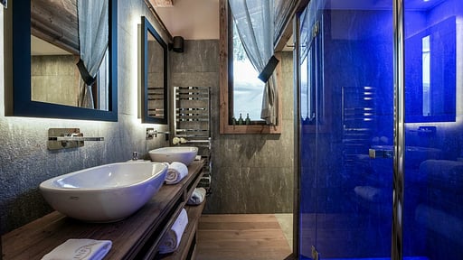 Chalet Infinity Bedroom 2