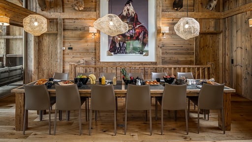 Chalet Inoko Dining area