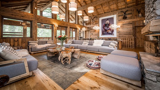 Chalet Inoko Living room 1