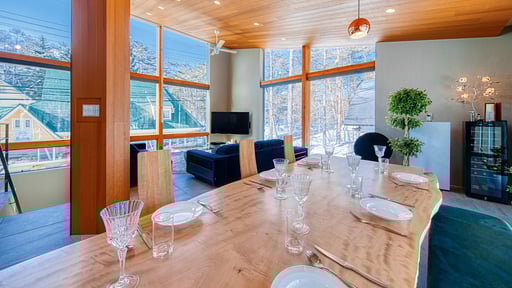Chalet Jade A Dining area