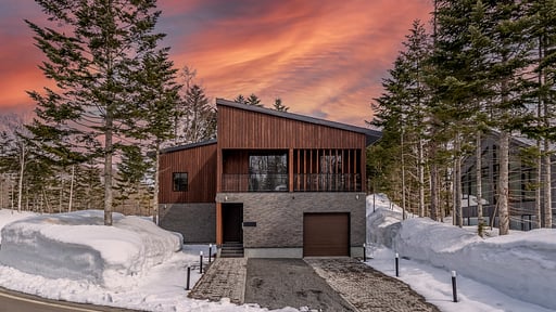 Chalet Jade Rabbit Others