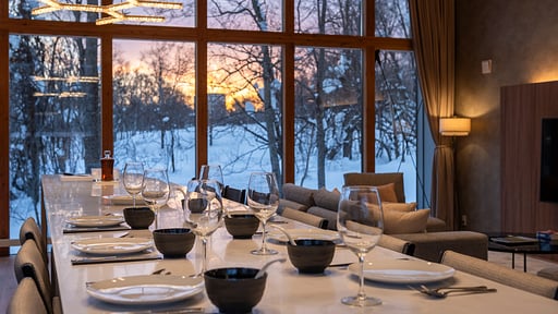 Chalet Kumirin Dining area