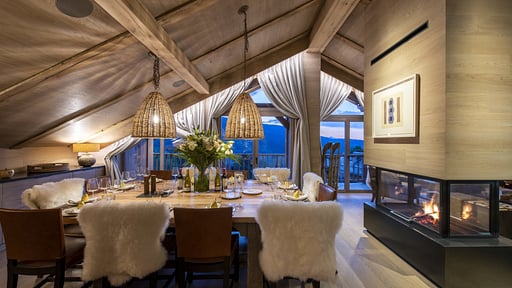 Chalet La Loze Dining area