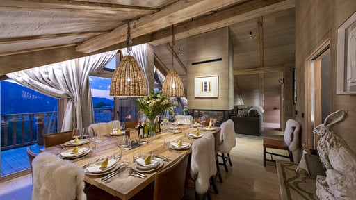 Chalet La Loze Dining area